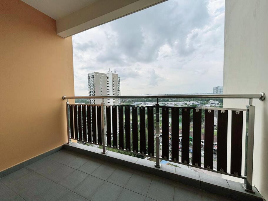 Pangsapuri Ksl C2 3r3b 1-5pax #daya#austin#ikea#aeon *